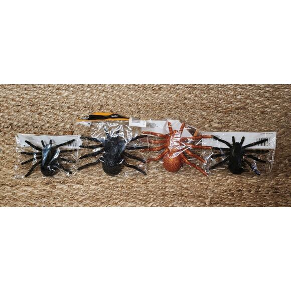 Large Tarantula Spiders Scary Halloween Prop Decor 4 Pc Arachnid NEW! - Picture 1 of 8